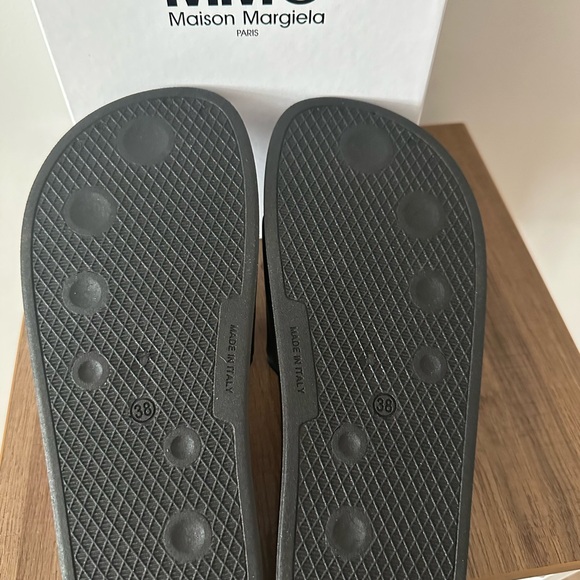 MM6 Maison Margiela Pool Slide Size 38 never worn - Picture 5 of 7